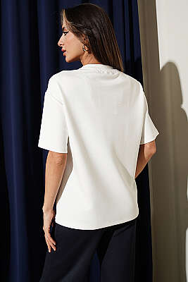 Disclaimer Baskılı T-shirt Ekru - Kadın Giyim Modelleri