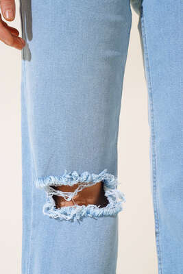 Dizi Lazerli Kot Pantolon Açık Mavi - Kadın Giyim Modelleri