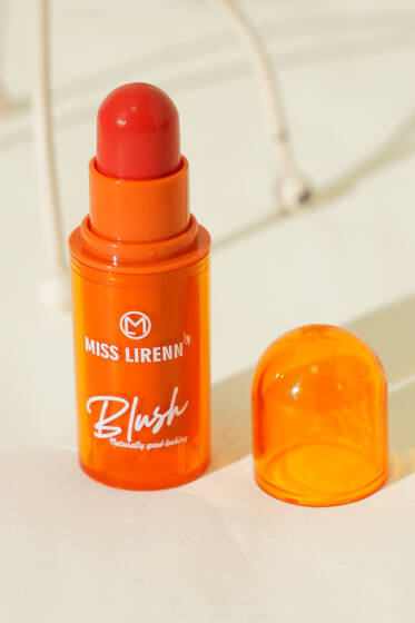  Doğal Görünümlü Stick Allık 06 - Ten Makyajı