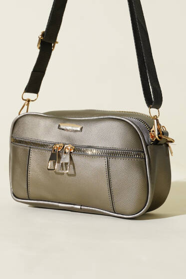 Dört Bölmeli Fermuarlı Çanta Platin - Kol Çantası