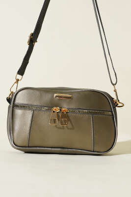 Dört Bölmeli Fermuarlı Çanta Platin - Kol Çantası