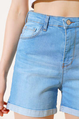 Duble Paça Kot Şort Açık Mavi - Kadın Giyim Modelleri