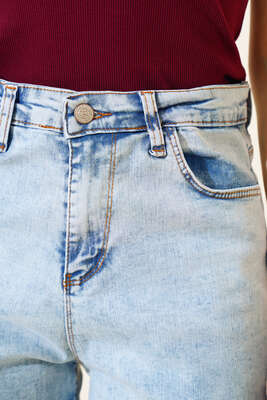 Duble Paça Kot Şort Kar Açık - Kadın Giyim Modelleri