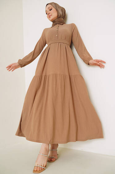 Düğme Detaylı Bürümcük Elbise Latte - Tesettür Elbise