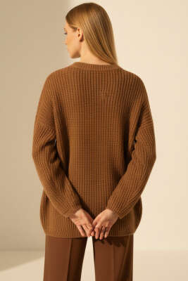 Düğme Detaylı Cepli Triko Hırka Latte - Kadın Giyim Modelleri