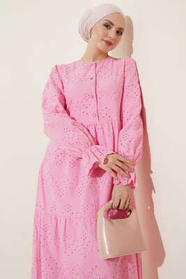 Düğmeli Brode Bilek Lastikli Elbise Pembe - Elbise