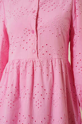 Düğmeli Brode Bilek Lastikli Elbise Pembe - Elbise