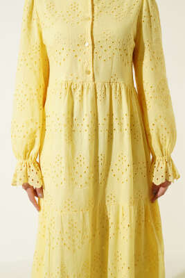 Düğmeli Brode Bilek Lastikli Elbise Sarı - Elbise