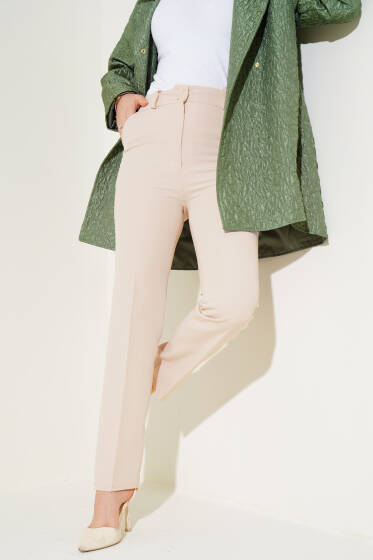 Düğmeli Dar Paça Pantolon Bej - Pantolon