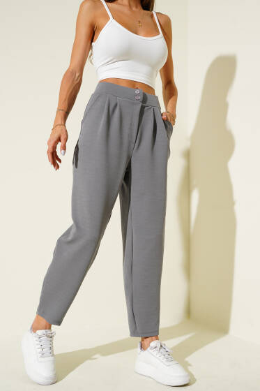 Düğmeli Dar Paça Pantolon Gri - Kadın Giyim Modelleri