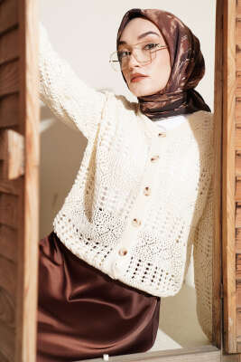 Düğmeli Desenli Ajur Kısa Hırka Bej - VANİZA TRİKO