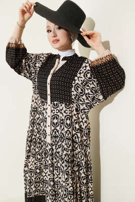 Düğmeli Etnik Desenli Katlı Elbise Bej - Elbise