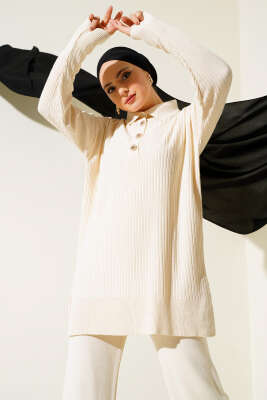 Düğmeli Fitilli Gömlek Yaka Triko Takım Bej - Triko İkili Takım