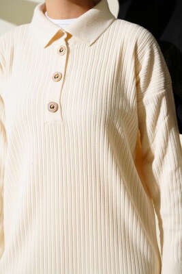 Düğmeli Fitilli Gömlek Yaka Triko Takım Bej - Triko İkili Takım