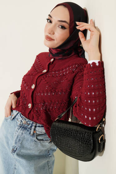 Düğmeli Kabartma Detaylı Kısa Ajurlu Hırka Bordo - Hırka