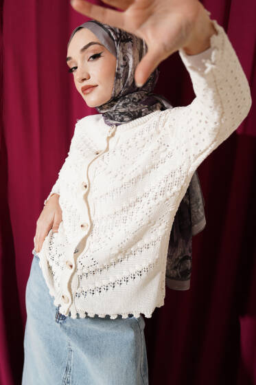 Düğmeli Kabartma Detaylı Kısa Ajurlu Hırka Ekru - Hırka