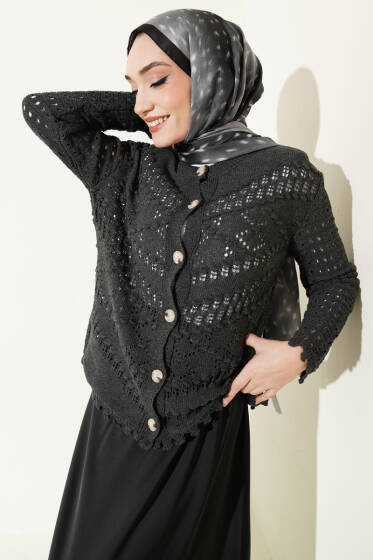 Düğmeli Kabartma Detaylı Kısa Ajurlu Hırka Füme - Hırka