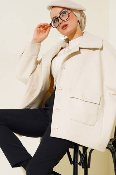 Düğmeli Kısa Kaşe Kaban Krem - Kaban