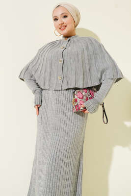 Düğmeli Pelerinli Triko Elbise Takım Gri - Elbise