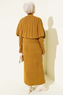 Düğmeli Pelerinli Triko Elbise Takım Hardal - Elbise