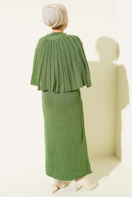 Düğmeli Pelerinli Triko Elbise Takım Yeşil - Elbise