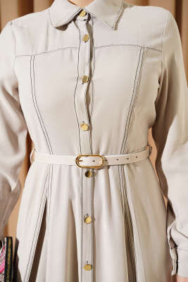 Düğmeli Pileli Kemerli Elbise Taş - Elbise