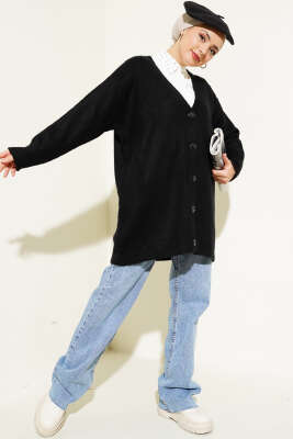 Düğmeli Salaş Yumoş Triko Hırka Siyah - Triko Hırka