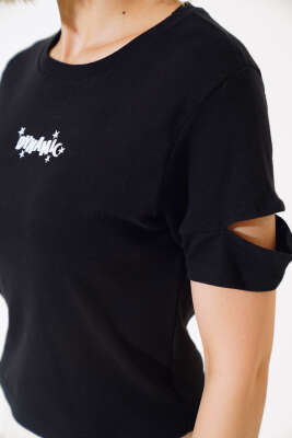 Dynamic Nakışlı Crop Siyah - Yılın Fırsatı