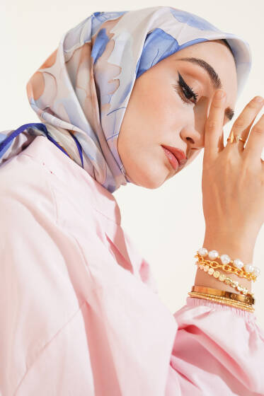 Ebruli Çiçek Desenli Eşarp Lacivert - Başörtüsü