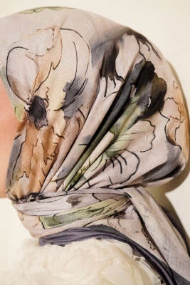 Ebruli Çiçekli Bambu Kraş Eşarp Füme - Başörtüsü