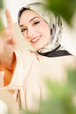 Ebruli Çiçekli Bambu Kraş Eşarp Siyah - MODA KAŞMİR