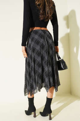 Ekose Desen Şifon Midi Etek Siyah - Kadın Giyim Modelleri