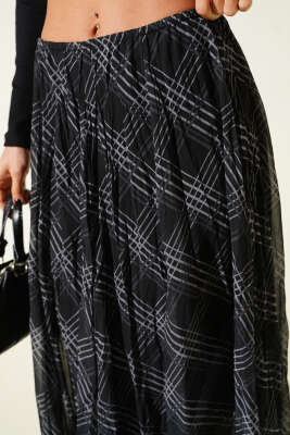 Ekose Desen Şifon Midi Etek Siyah - Kadın Giyim Modelleri