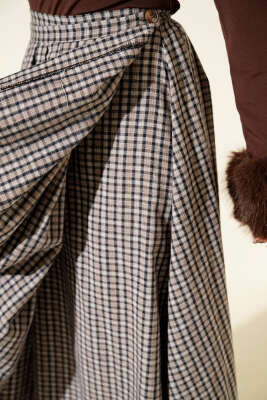 Ekose Desenli Düğmeli Kloş Etek Bej - Etek