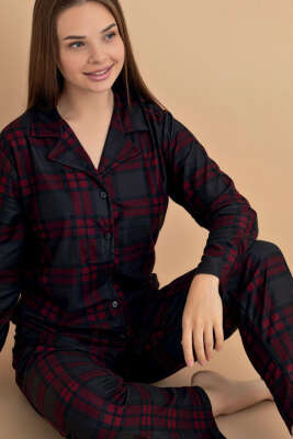 Ekose Desenli Düğmeli Süet Pijama Takımı Bordo - Pijama