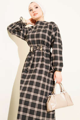 Ekose Desenli Kemerli Elbise Siyah - Elbise