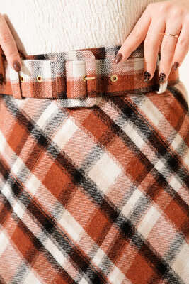 Ekose Desenli Kemerli Kaşe Etek Taba - Etek