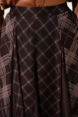 Ekose Desenli Şifon Kloş Etek Kahve - Etek