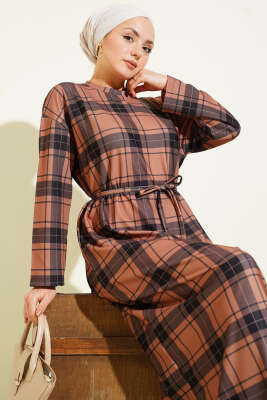 Ekoseli İp Kuşaklı Elbise Latte 