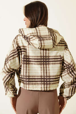 Ekoseli Kapüşonlu Kısa Ceket Kahve - Kadın Giyim Modelleri