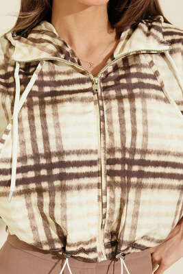 Ekoseli Kapüşonlu Kısa Ceket Kahve - Kadın Giyim Modelleri