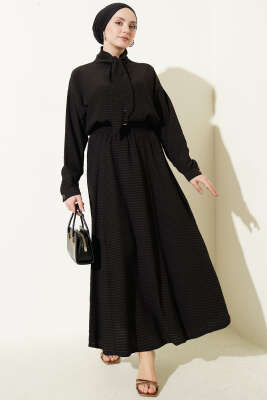 Ekoseli Yaka Bağlamalı Etekli Takım Siyah - NESSİA