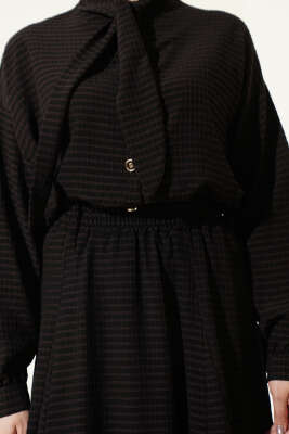 Ekoseli Yaka Bağlamalı Etekli Takım Siyah - İkili Takım