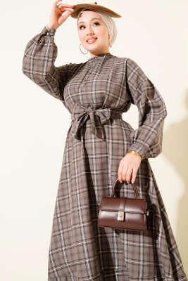 Ekoseli Yaka Düğmeli Elbise Füme - Elbise