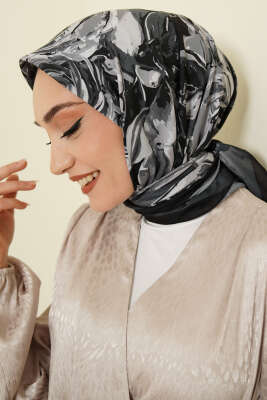 Eskiz Çiçek Desen Eşarp Siyah - VERTU (NYD TEKSTİL)