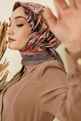 Eskiz Çiçek Desen Eşarp Vizon - VERTU (NYD TEKSTİL)