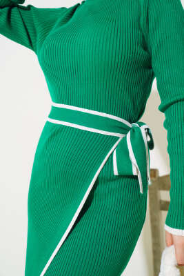 Eteği Bağlamalı Triko Elbise Yeşil - Tesettür Elbise