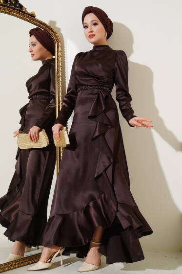 Eteği Fırfırlı Kuşak Boncuklu Abiye Kahve - Elbise