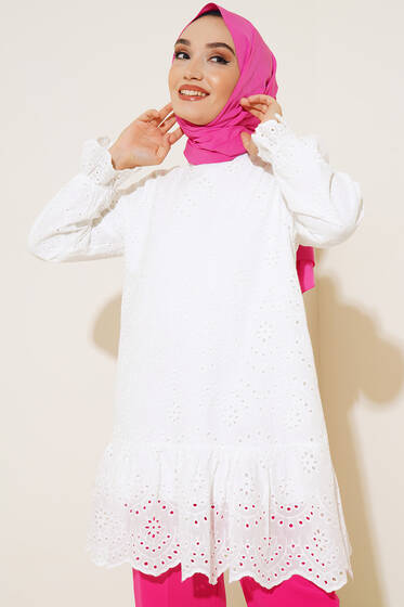 Eteği Pileli Brodeli Tunik Ekru - Tunik