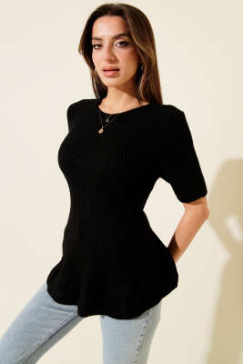 Eteği Volanlı Kısa Kol Triko Bluz Siyah - Kadın Giyim Modelleri